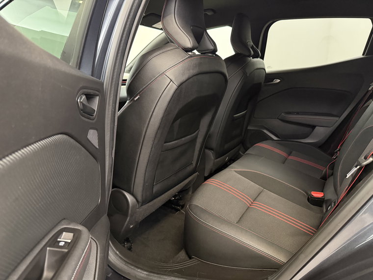 Vehicle Image 38