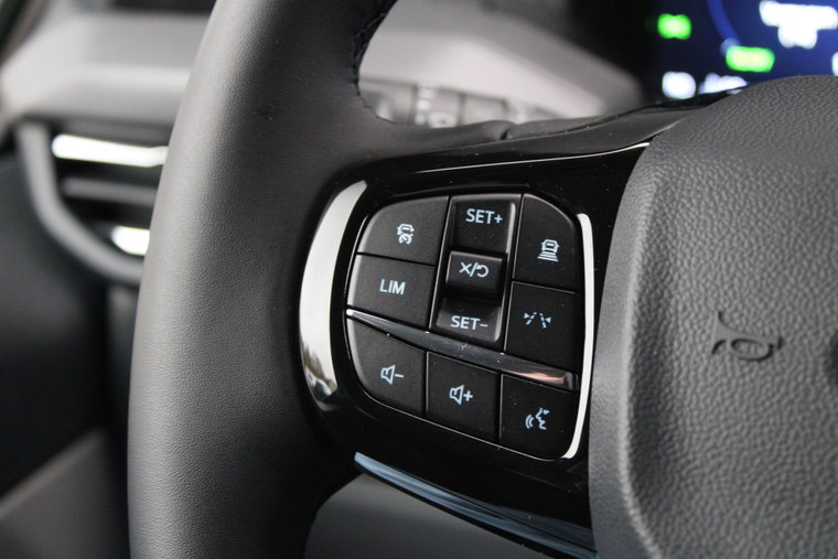 Vehicle Image 22
