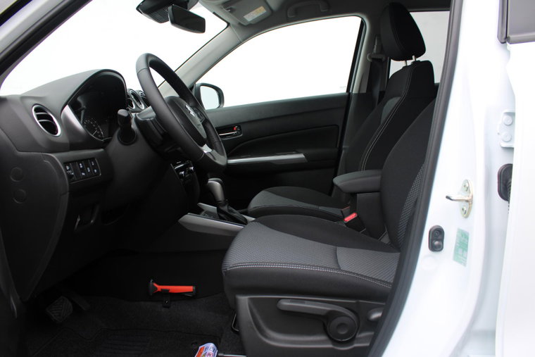 Vehicle Image 13