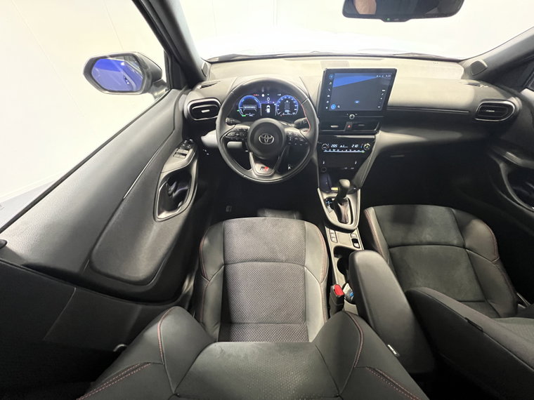 Vehicle Image 30