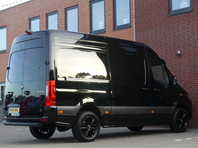 Vehicle Image 27
