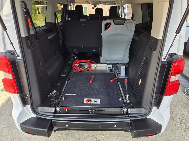 Vehicle Image 33