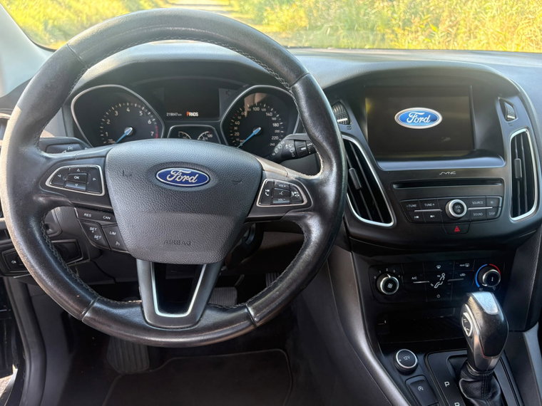Vehicle Image 17