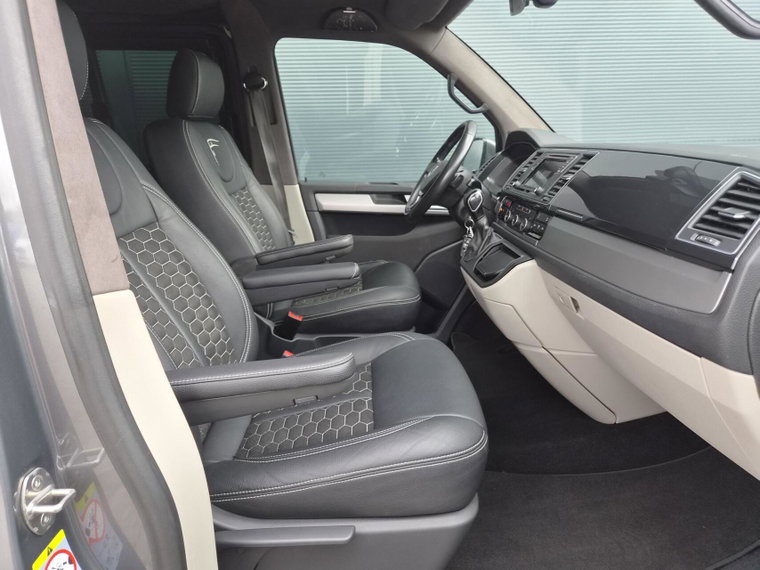 Vehicle Image 33