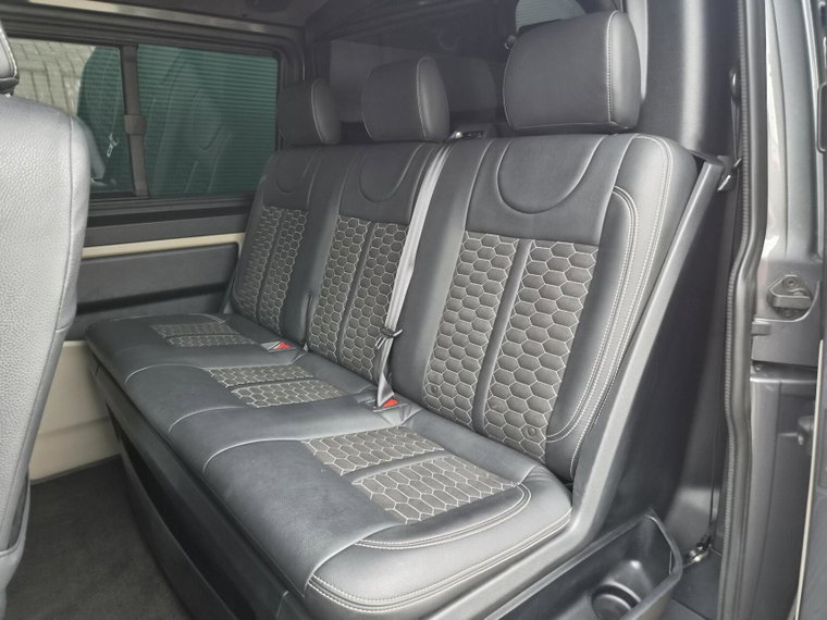 Vehicle Image 37