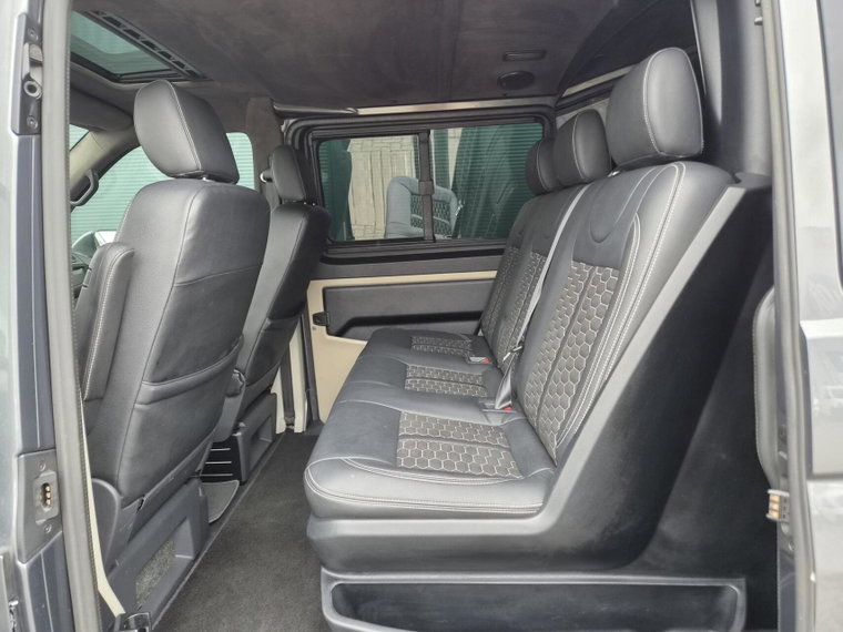 Vehicle Image 38