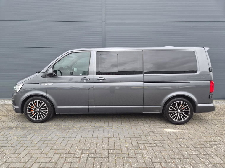 Vehicle Image 40