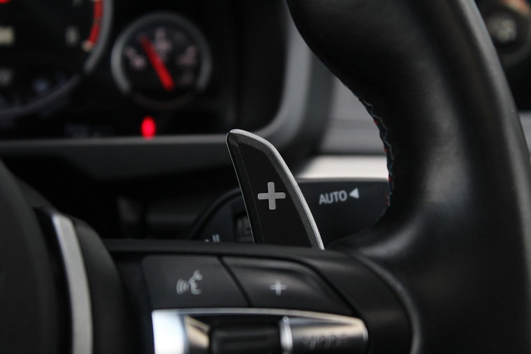 Vehicle Image 22