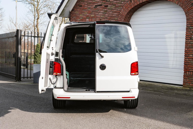 Vehicle Image 36