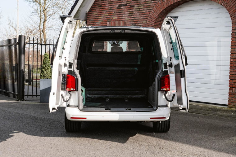 Vehicle Image 37