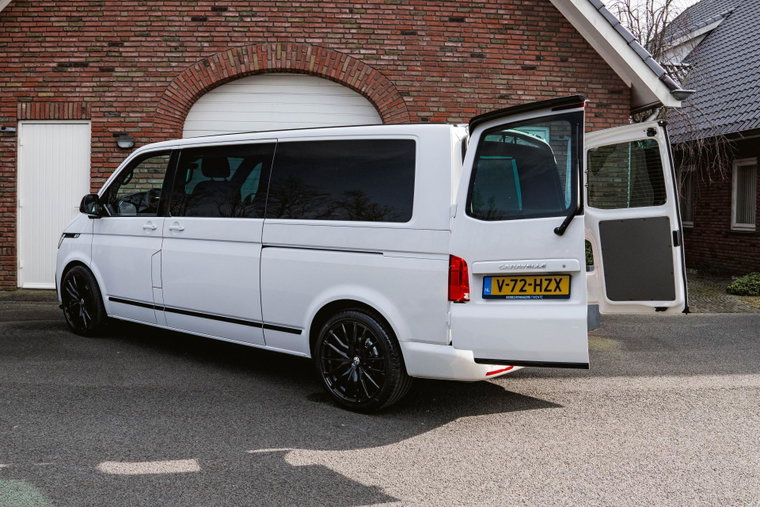 Vehicle Image 38