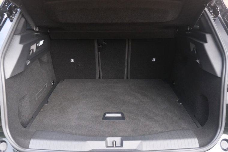Vehicle Image 33