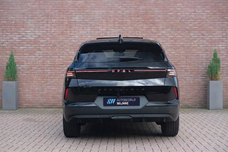 Vehicle Image 35