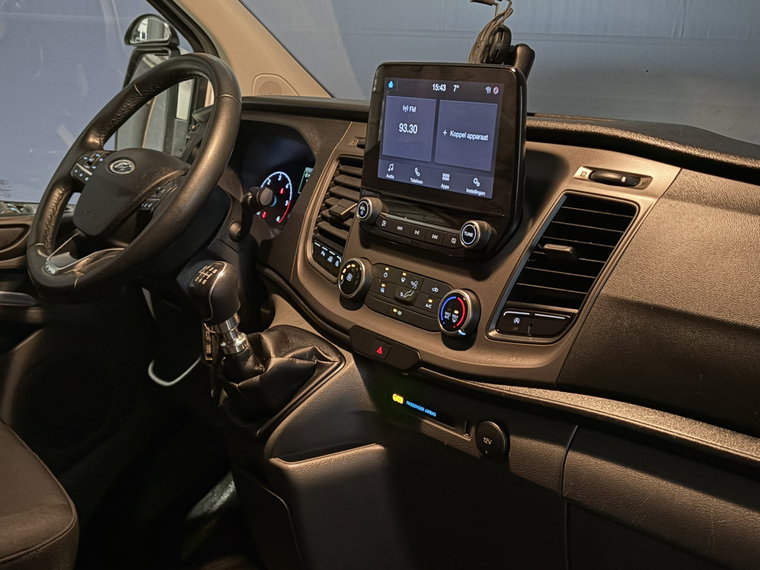 Vehicle Image 15