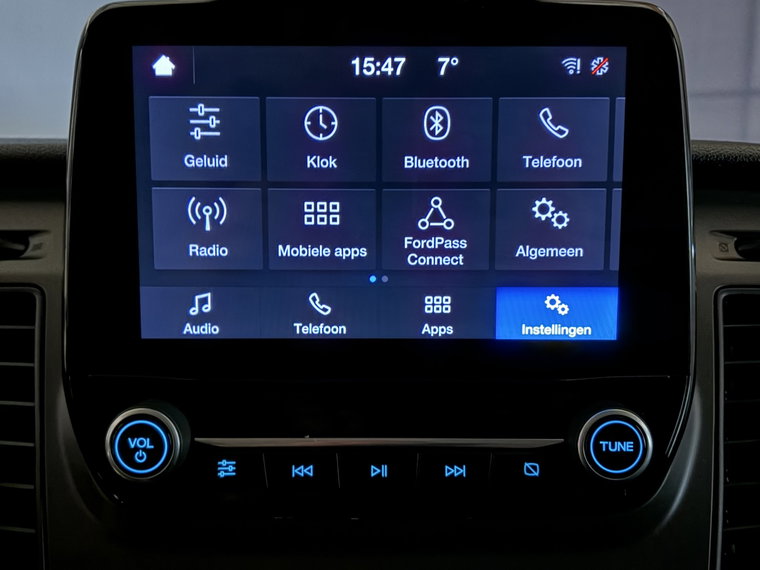 Vehicle Image 18