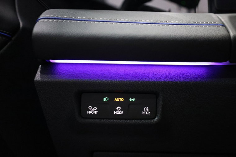 Vehicle Image 26