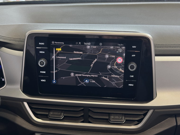 Vehicle Image 24