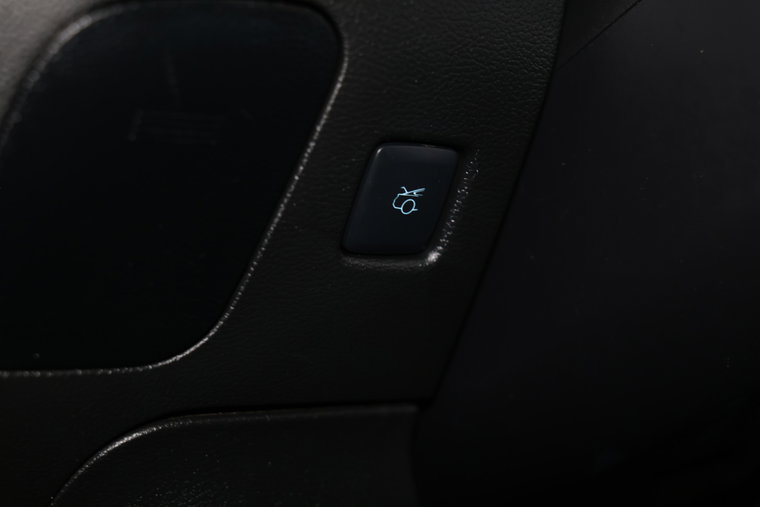 Vehicle Image 27