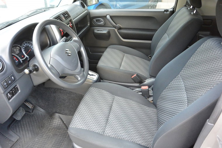 Vehicle Image 19