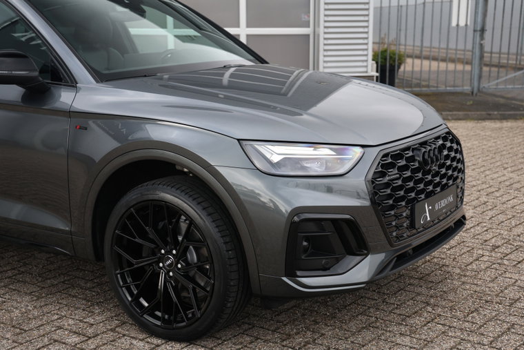 Vehicle Image 21
