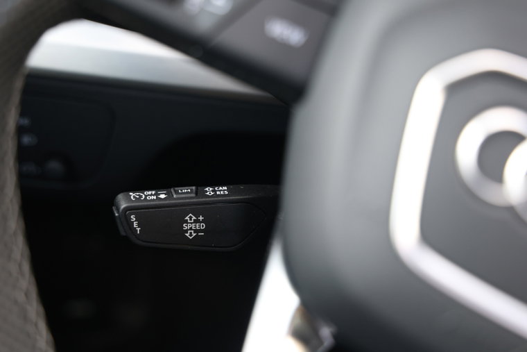 Vehicle Image 37
