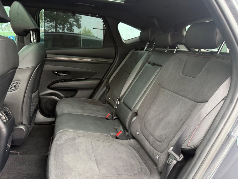 Vehicle Image 26