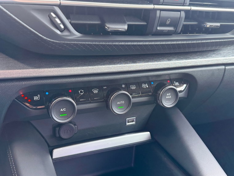 Vehicle Image 27