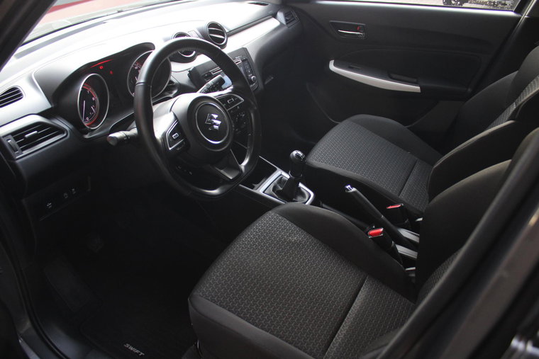Vehicle Image 13