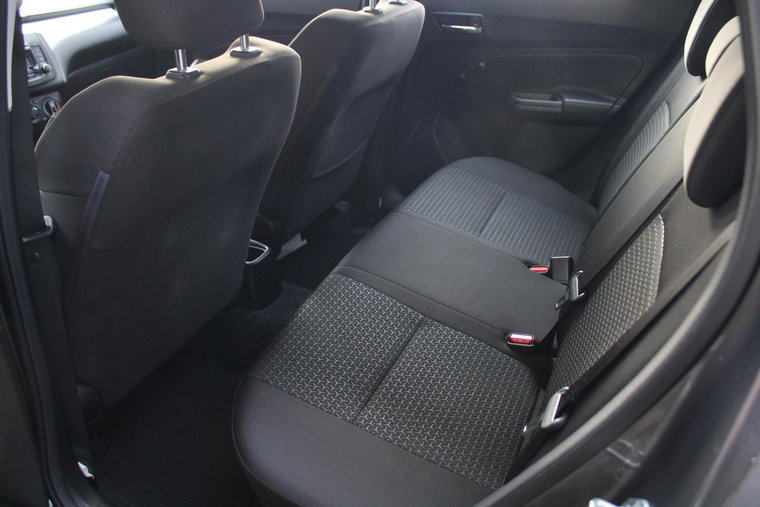 Vehicle Image 14