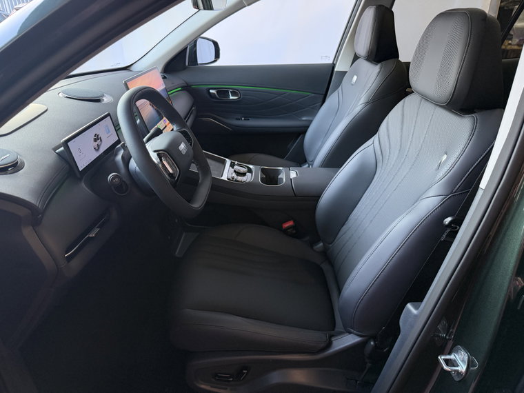 Vehicle Image 20