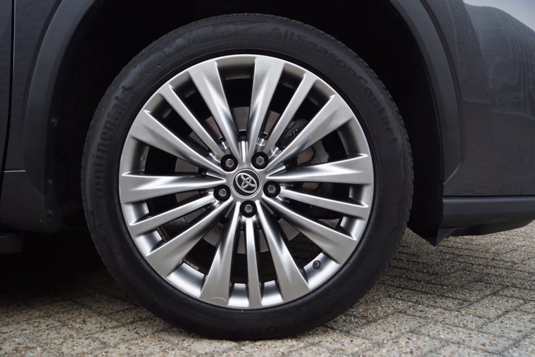 Vehicle Image 11