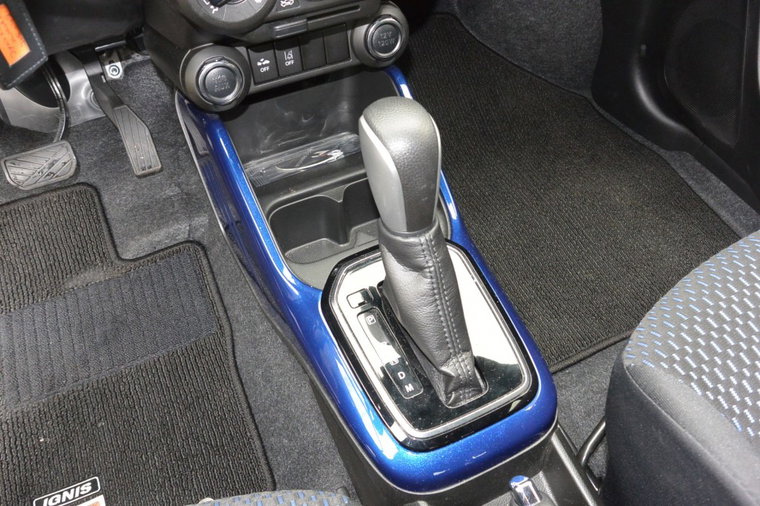 Vehicle Image 19