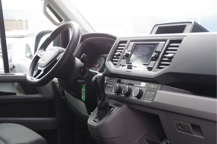 Vehicle Image 38