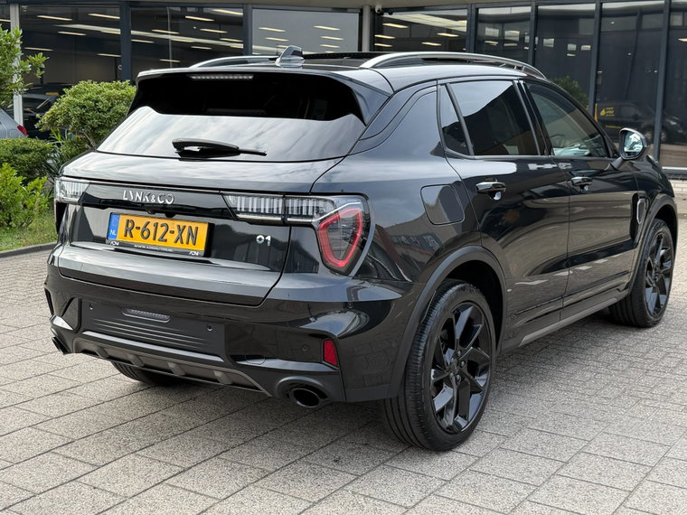 Vehicle Image 15