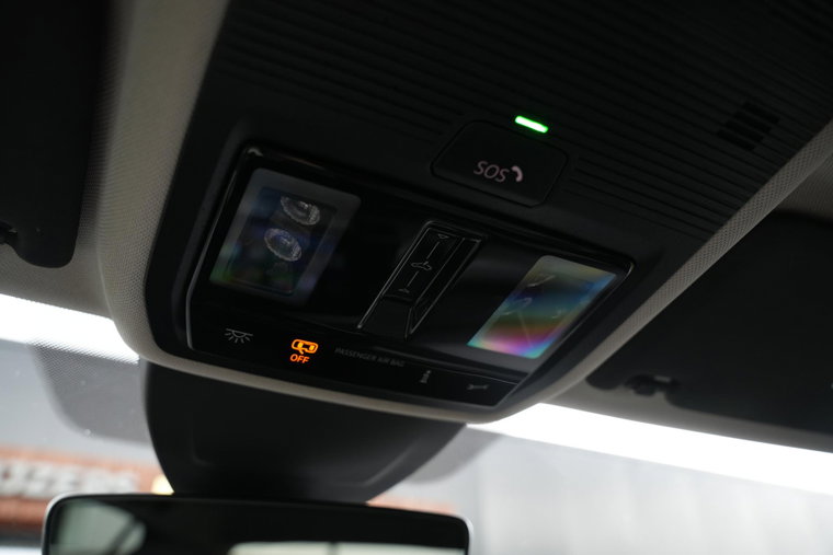 Vehicle Image 38
