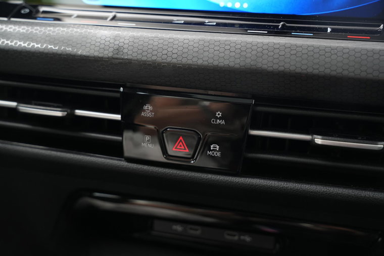 Vehicle Image 45