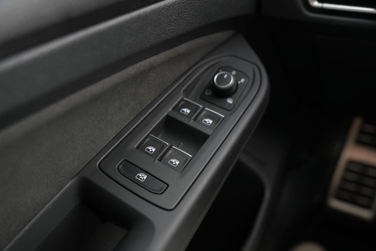 Vehicle Image 47