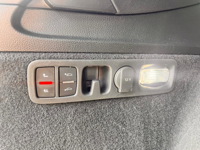 Vehicle Image 45