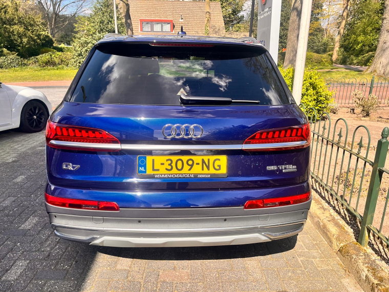Vehicle Image 48