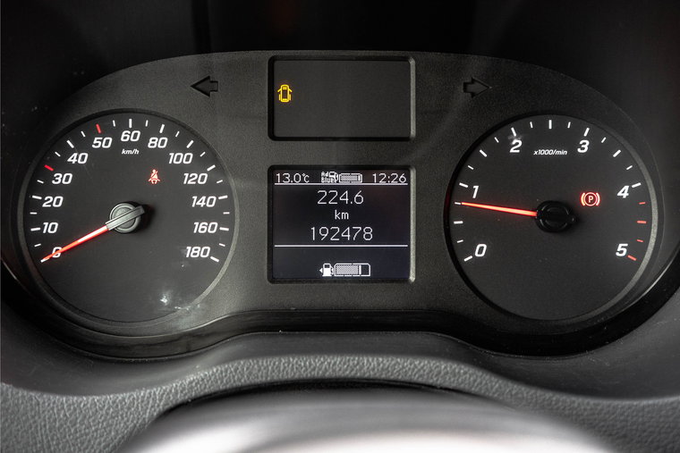 Vehicle Image 19