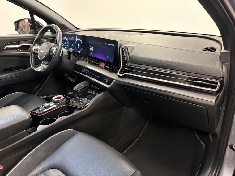 Vehicle Image 37