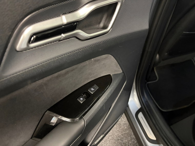Vehicle Image 45