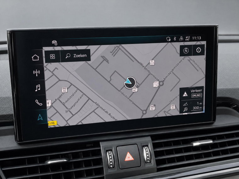Vehicle Image 11