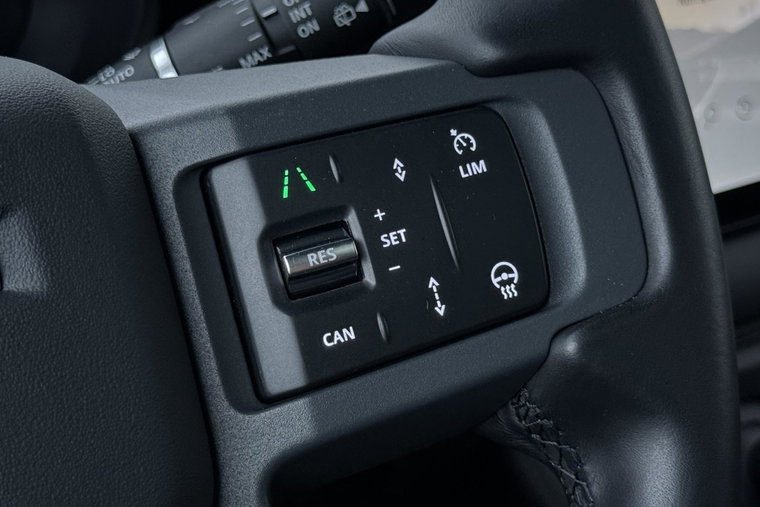 Vehicle Image 40