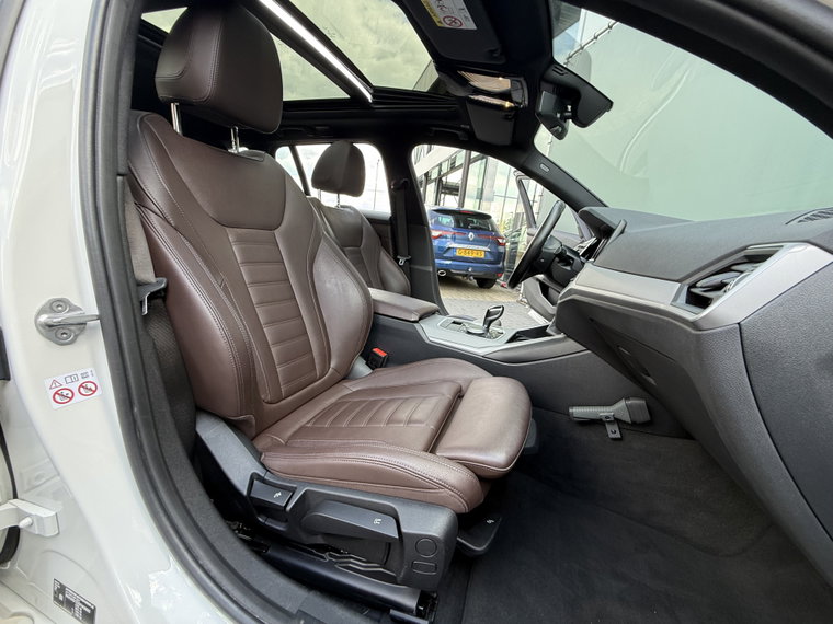 Vehicle Image 40