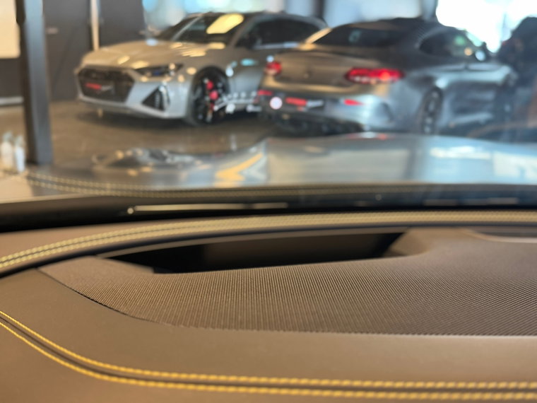 Vehicle Image 26