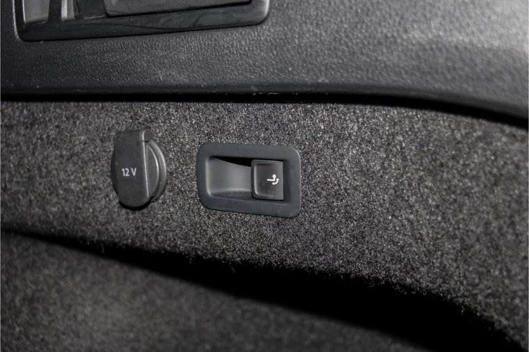 Vehicle Image 40