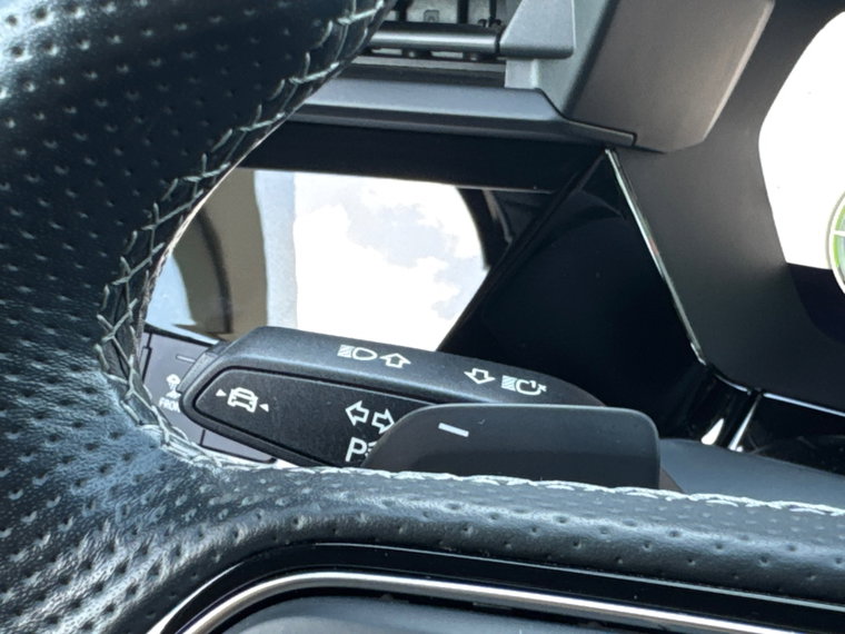 Vehicle Image 45