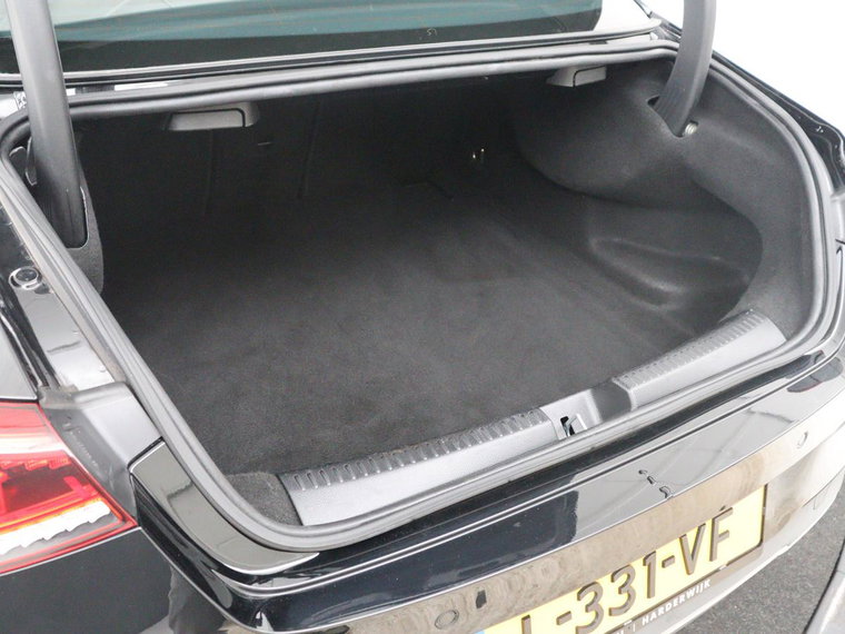 Vehicle Image 27