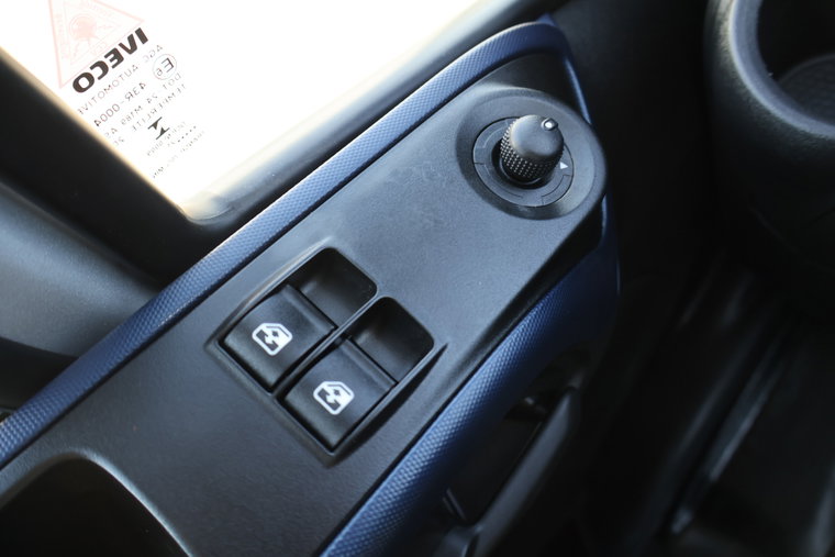 Vehicle Image 27